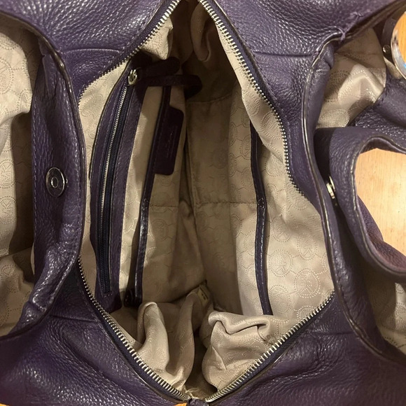 MICHAEL KORS deep purple boho bag - Picture 6 of 6